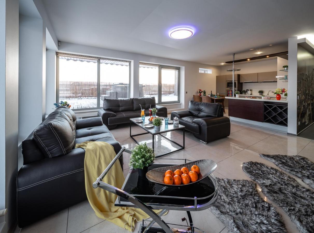 Skyhouse Riga Lux Penthouse & Spa Εξωτερικό φωτογραφία